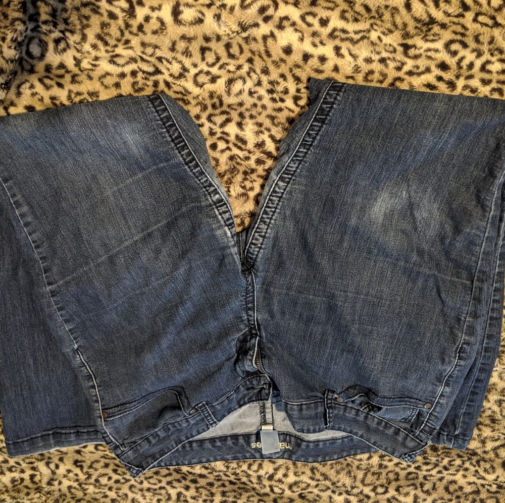 3 pairs of Maurice's Jeans